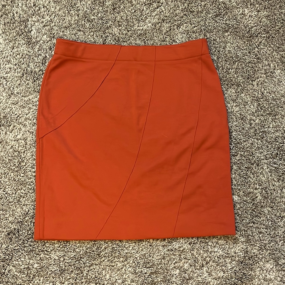Simply Vera, size small, burnt orange skirt